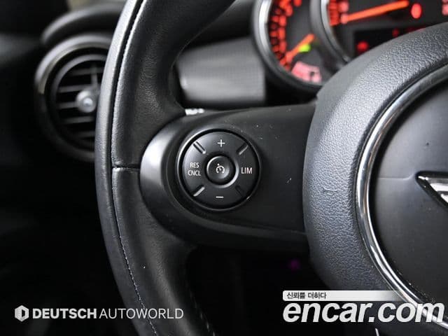 Mini Cooper D 3세대, 2016 16