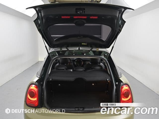 Mini Cooper D 3세대, 2016 18