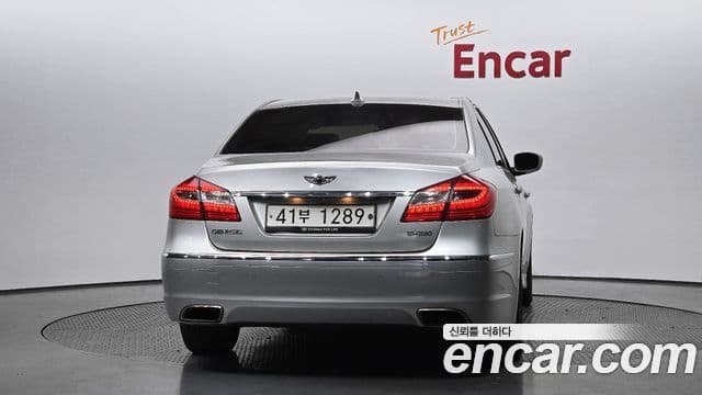 Hyundai Genesis Special, 2013 4