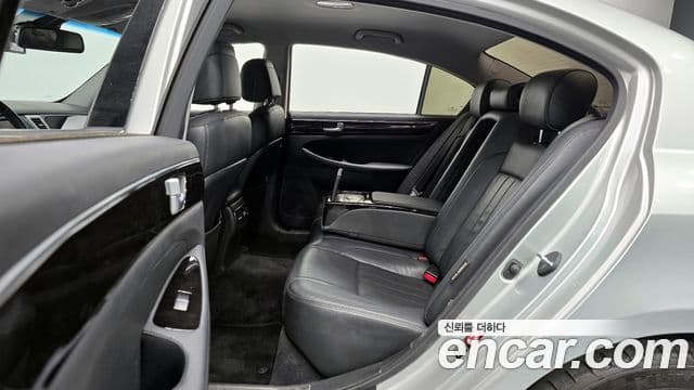 Hyundai Genesis Special, 2013 12