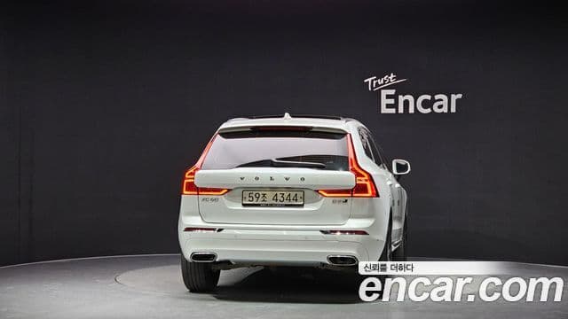 Volvo XC60 2세대 D5 Inscription, 2019 4