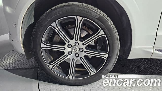 Volvo XC60 2세대 D5 Inscription, 2019 все фото
