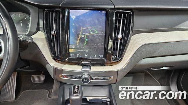 Volvo XC60 2세대 D5 Inscription, 2019 14