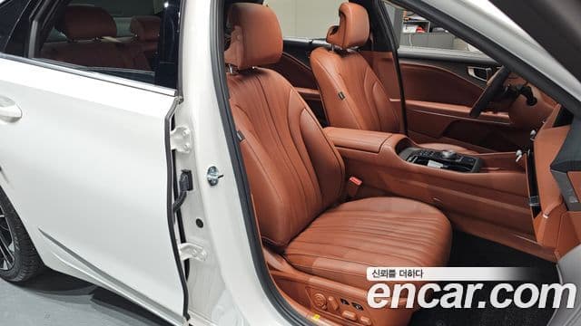 Kia The / новый New K8 гибрид Signature, 2025 10