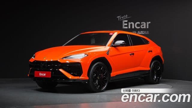 Lamborghini Urus 4.0 V8 SE, 2025 1