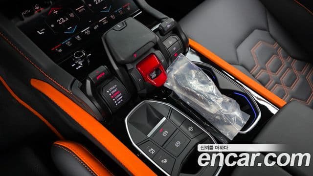 Lamborghini Urus 4.0 V8 SE, 2025 9