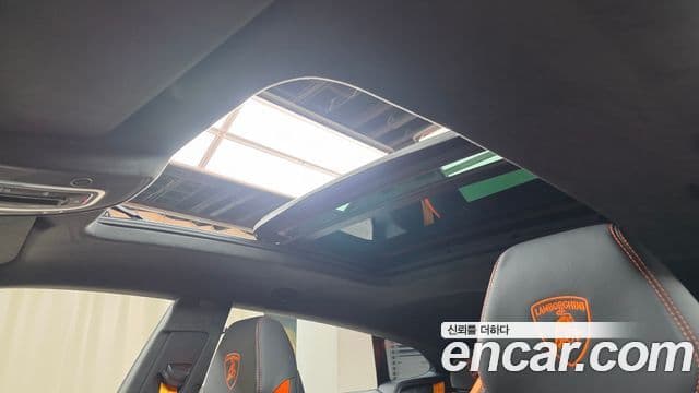 Lamborghini Urus 4.0 V8 SE, 2025 18