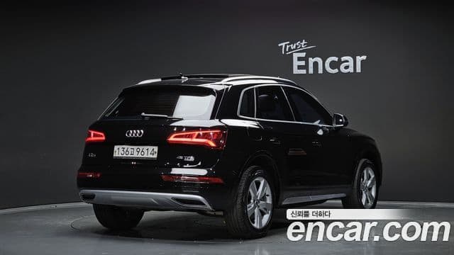Audi Q5 (FY) Premium, 2020 2