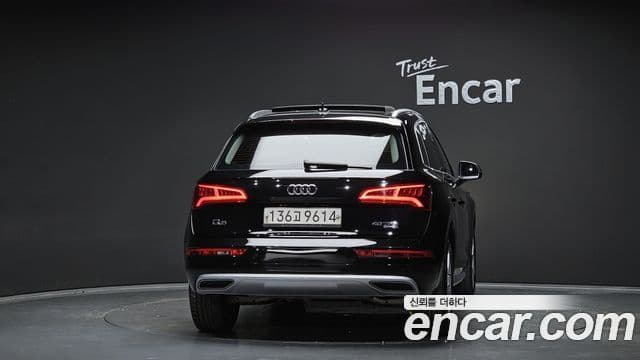 Audi Q5 (FY) Premium, 2020 4