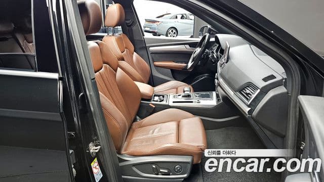 Audi Q5 (FY) Premium, 2020 10