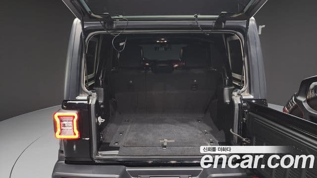 Jeep Wrangler (JL) 2.0 Rubicon 4도어, 2021 20