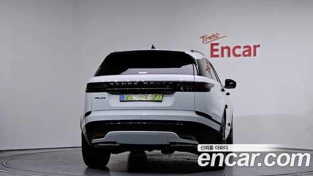 Land Rover Range Rover Velar 3.0 P400 Dynamic HSE, 2025 4