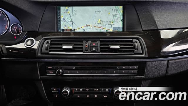 BMW 5시리즈 (F10), 2011 14