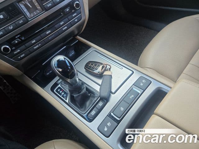 Hyundai Genesis DH Modern, 2016 9