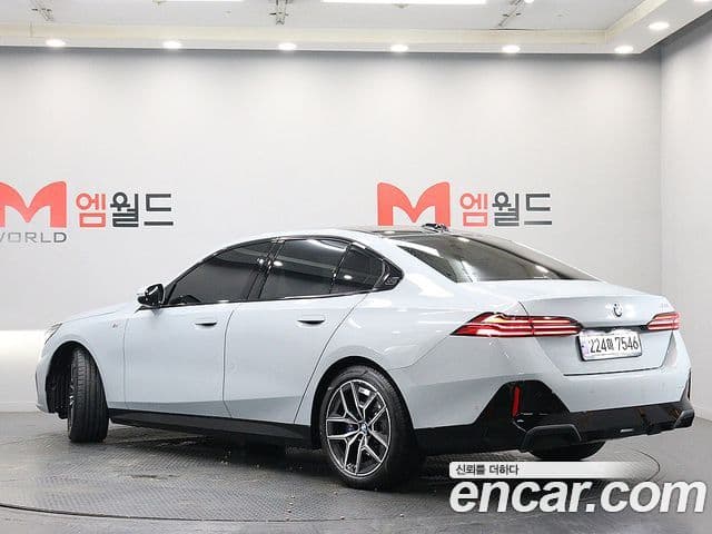 BMW 5시리즈 (G60) 520i M Sport, 2024 3