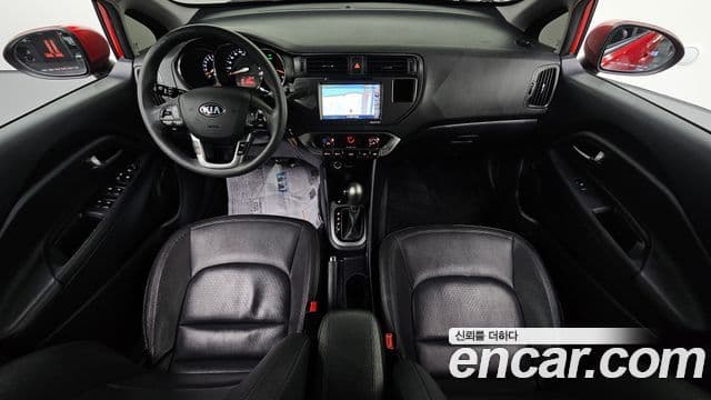 Kia All New Pride Luxury, 2013 7