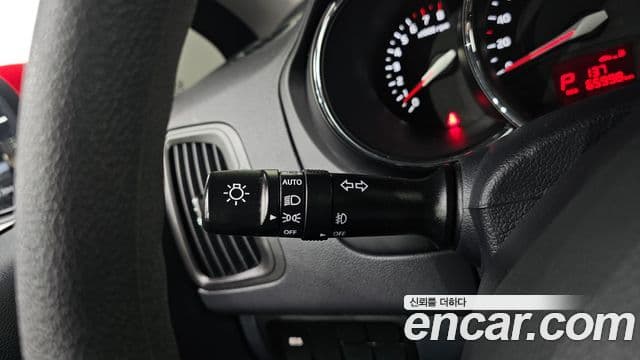 Kia All New Pride Luxury, 2013 16