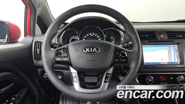 Kia All New Pride Luxury, 2013 17