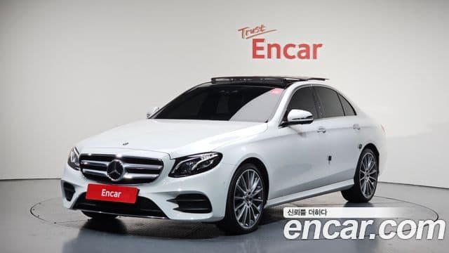 Mercedes-Benz E-класс W213 AMG Line, 2020 1
