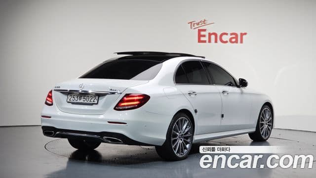 Mercedes-Benz E-класс W213 AMG Line, 2020 2