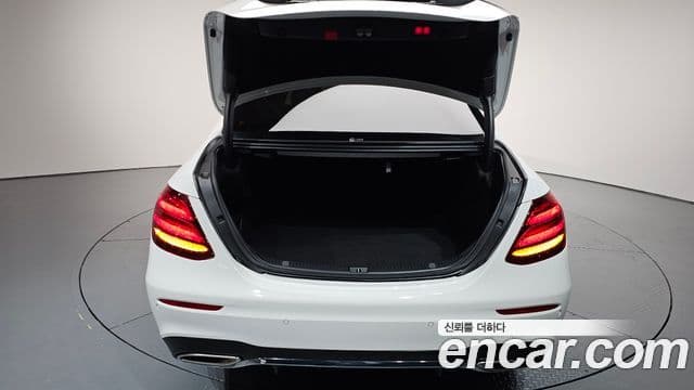 Mercedes-Benz E-класс W213 AMG Line, 2020 20