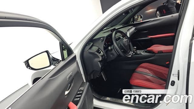 Lexus UX250h 2.0 F-Sport 2WD, 2022 10