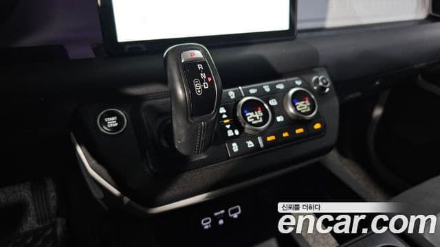 Land Rover Defender (L663) 110 D240 Launch Edition, 2020 9