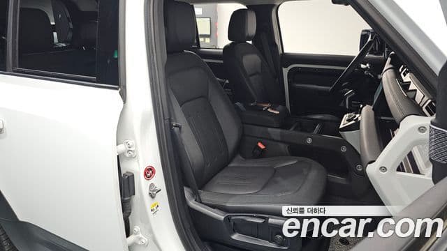 Land Rover Defender (L663) 110 D240 Launch Edition, 2020 10