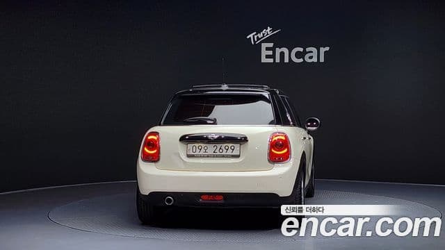 Mini Cooper D 3세대, 2018 4