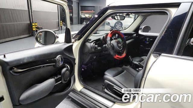 Mini Cooper D 3세대, 2018 10