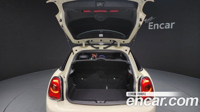 Mini Cooper D 3세대, 2018 20