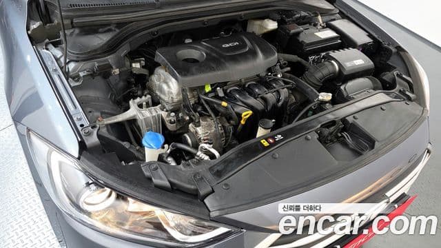 Hyundai Avante AD 1.6 GDI Value Plus, 2017 6