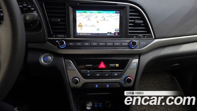 Hyundai Avante AD 1.6 GDI Value Plus, 2017 16