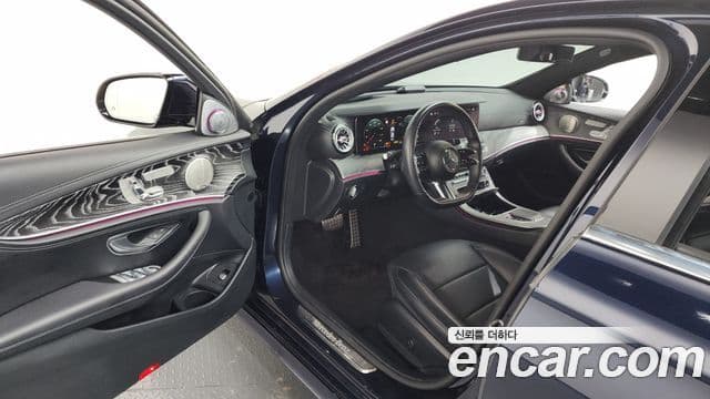 Mercedes-Benz E-класс W213 AMG Line, 2022 10