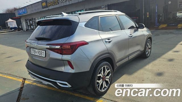 Kia Seltos Signature, 2023 3