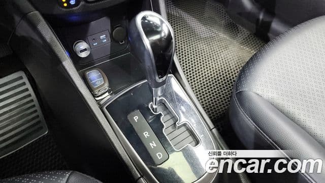 Hyundai Accent(новый кузов / новое поколение) Premium, 2016 9