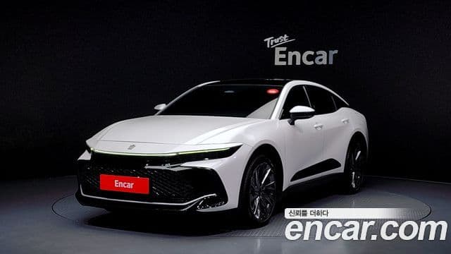 Toyota 크라운 кроссовер, 2023 1