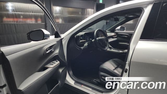 Toyota 크라운 кроссовер, 2023 10