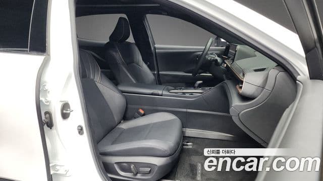 Toyota 크라운 кроссовер, 2023 11