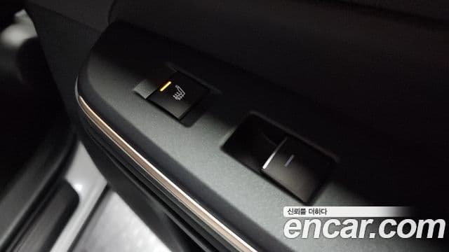 Toyota 크라운 кроссовер, 2023 19