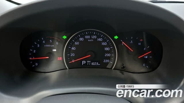 Kia Carnival R топовая версия, 2012 8