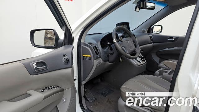 Kia Carnival R топовая версия, 2012 11