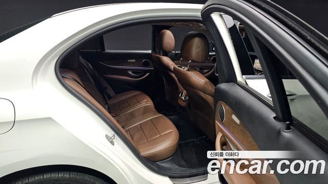Mercedes-Benz E-класс W213 Exclusive, 2018 11