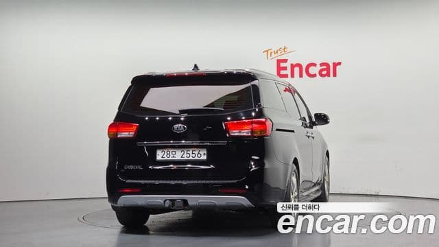 Kia All New Carnival Prestige, 2017 4