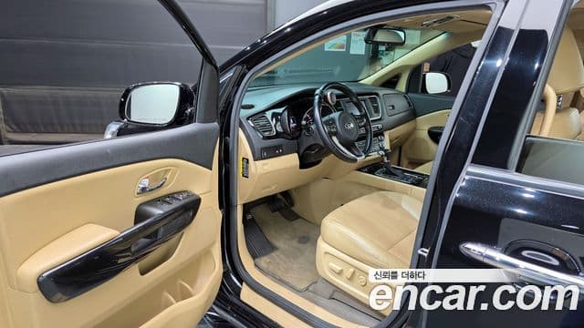 Kia All New Carnival Prestige, 2017 10