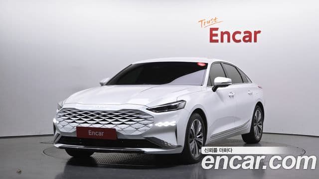 Kia K8 гибрид Signature, 2023 1