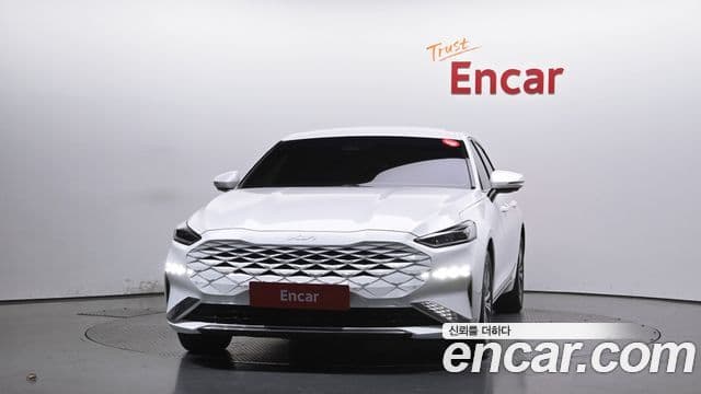 Kia K8 гибрид Signature, 2023 3