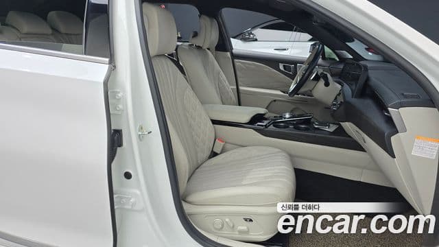 Kia K8 гибрид Signature, 2023 10