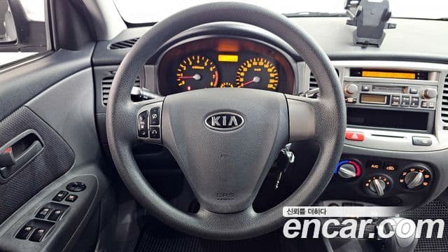 Kia Pride(новый кузов / новое поколение) 4DR 1.4 DOHC LX, 2007 13