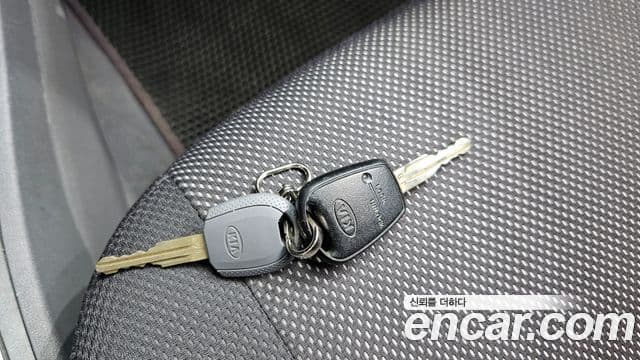 Kia Pride(новый кузов / новое поколение) 4DR 1.4 DOHC LX, 2007 19